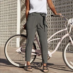 Athleta Skyline Pants olive green 6 paperback waist belt tie moss athleisure s